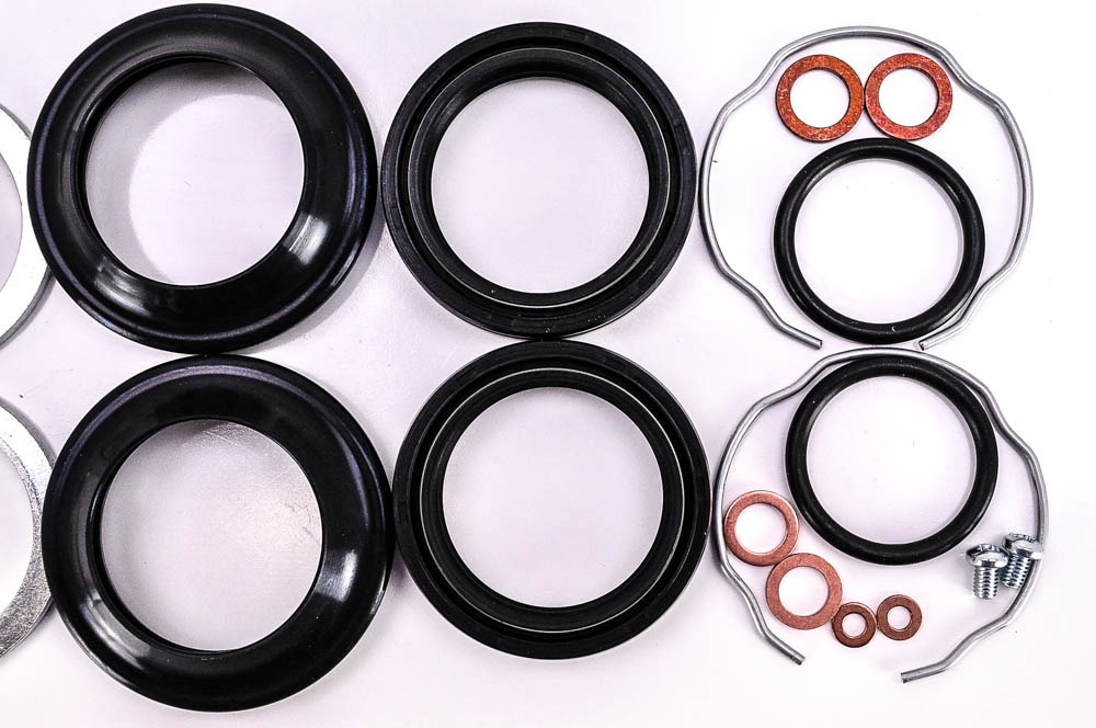9603 Harley XL1200S Sportster 1200 Sport James Gaskets Fork Seal Kit