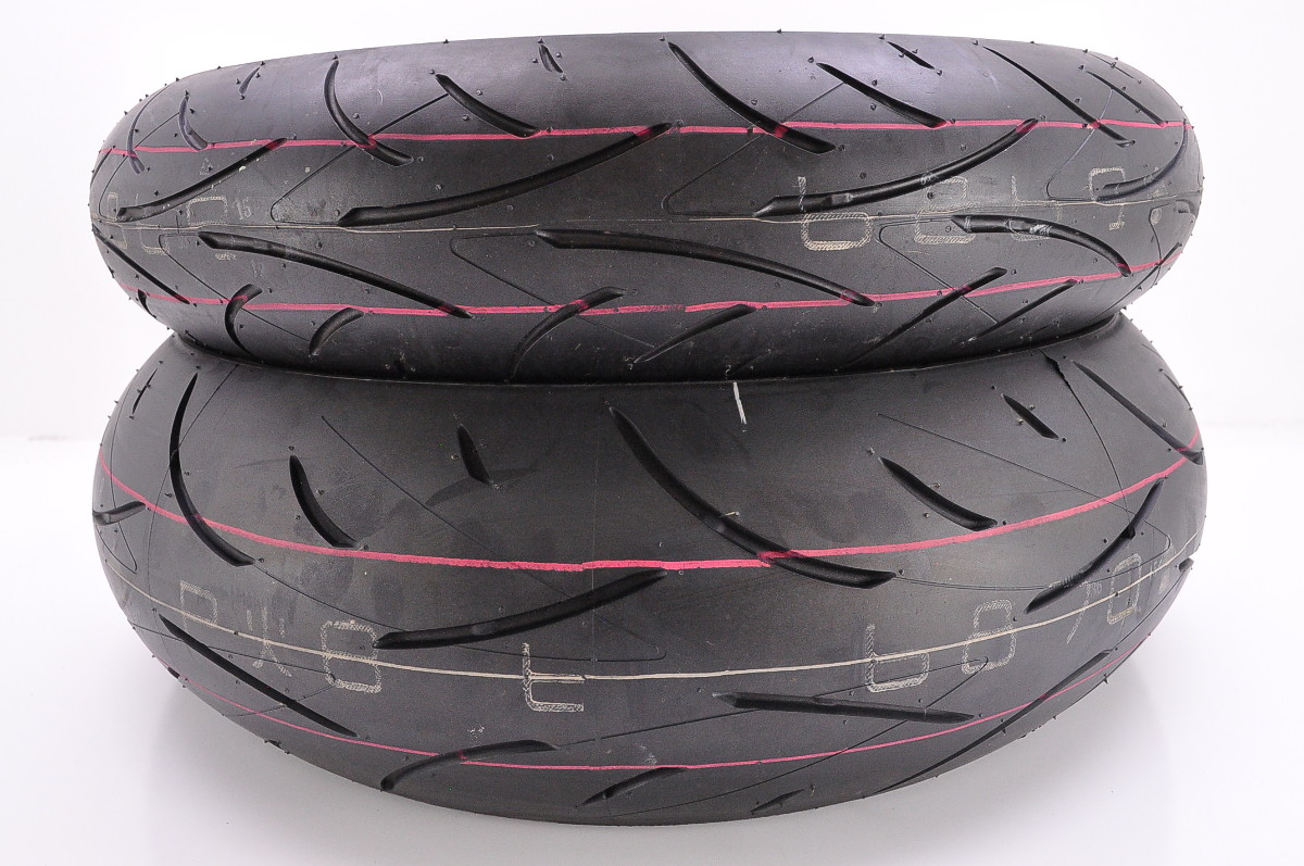 Dunlop Sportmax D214 Front and Rear Tires 120/70ZR17 & 180/55ZR17