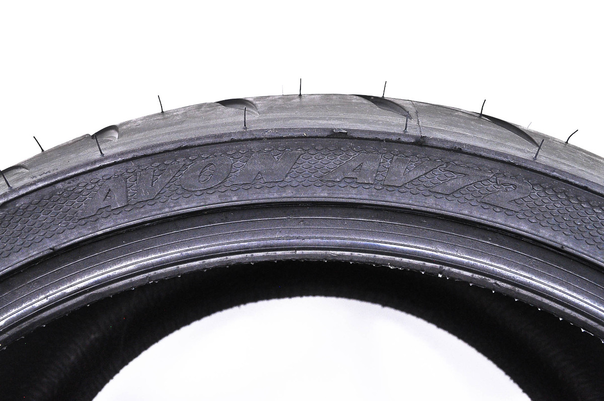 Avon AV72 Cobra Rear Tire 300/35VR18 TL 87V 90000001159