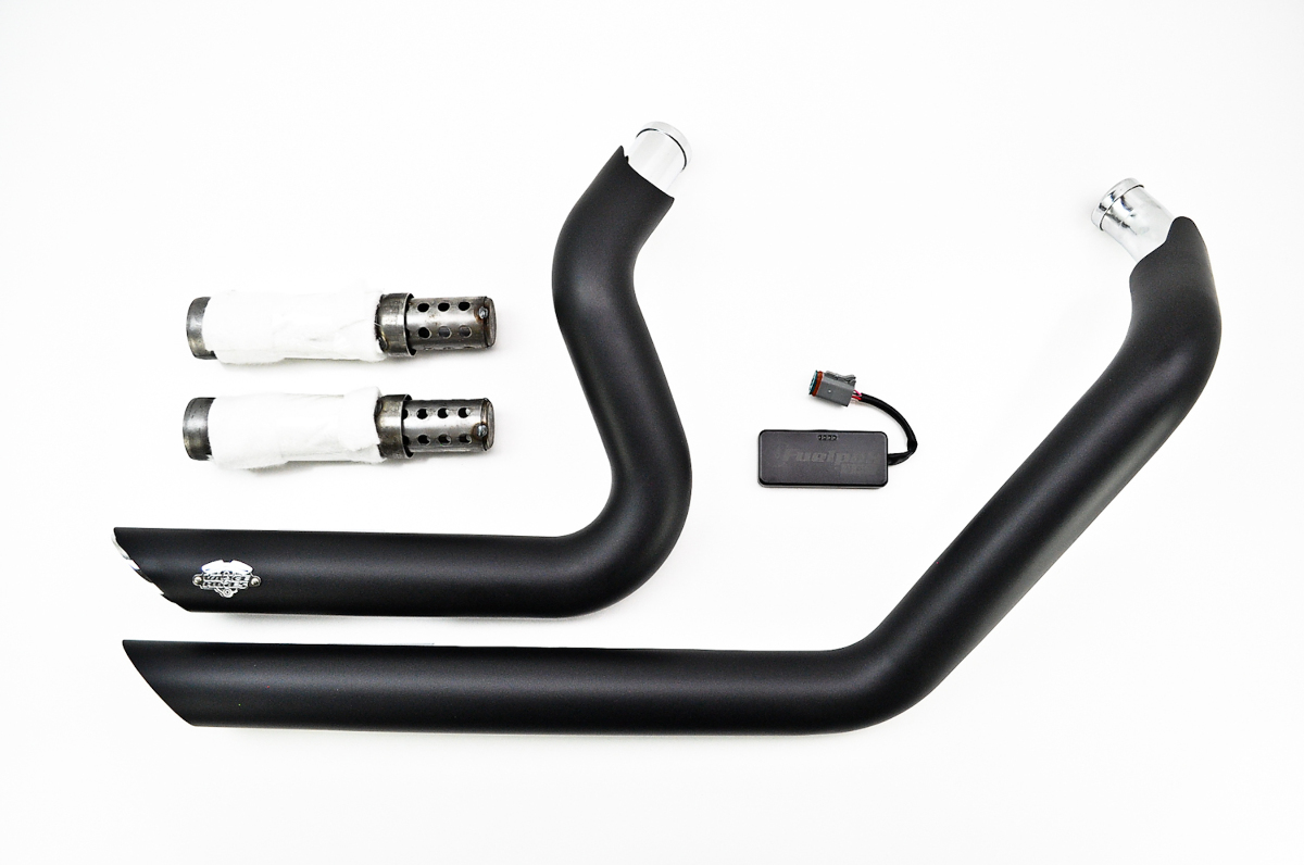 Vance & Hines Shortshots Staggered Exhaust w/ Fuelpak FP3 and Baffles