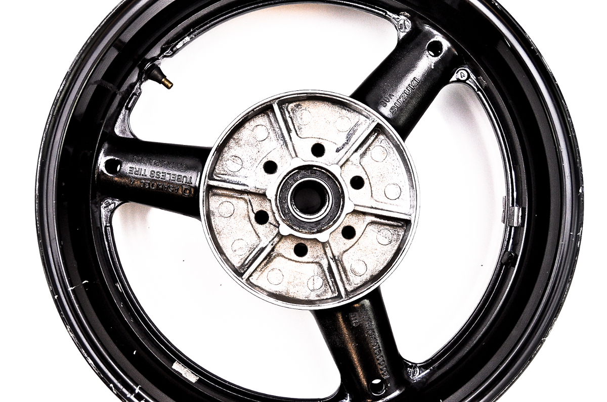 9907 Suzuki GSX1300R Hayabusa Rear Wheel Used OEM 6411133E11019 eBay