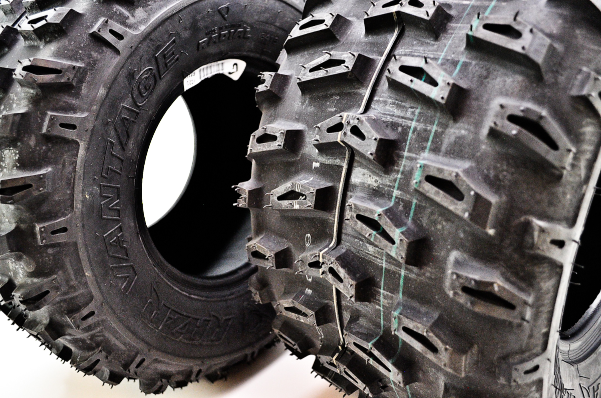 Maxxis RS16 Razr Vantage Rear Tires 20x10R9 (4 Ply) (2 Tires