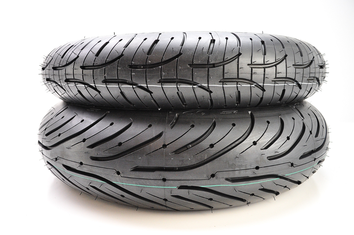 Michelin Pilot Road 4 Front & Rear Tires 120/70ZR17 & 160/60ZR17